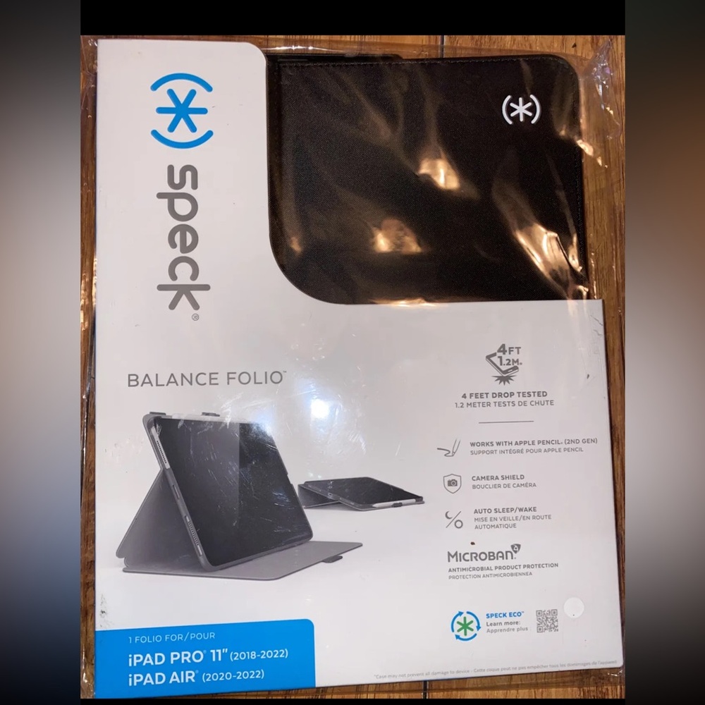 Speck Balance Folio Case for Apple iPad Pro 11-inch and iPad Air 10.9-inch -